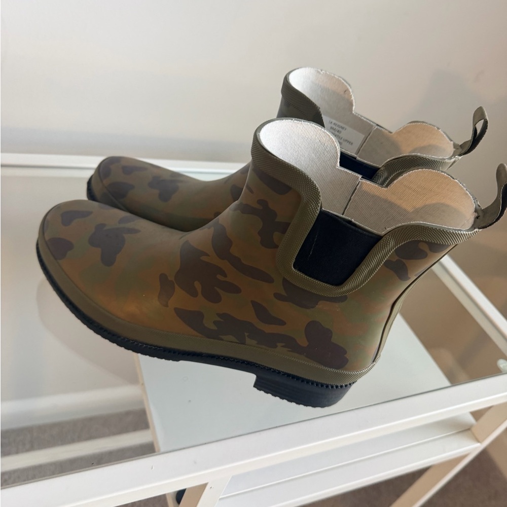 Lucky Brand Camouflage Ankle Boots